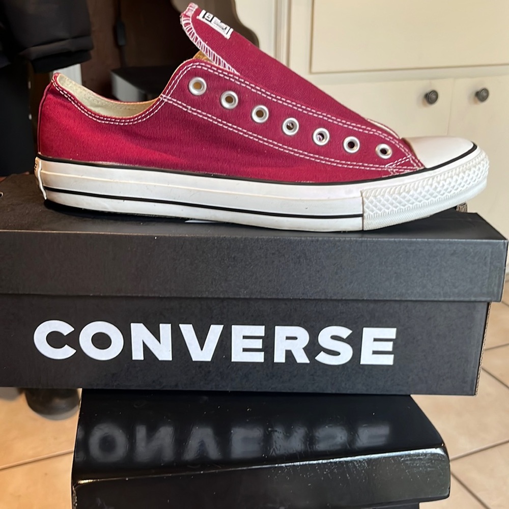 Men’s low top converse